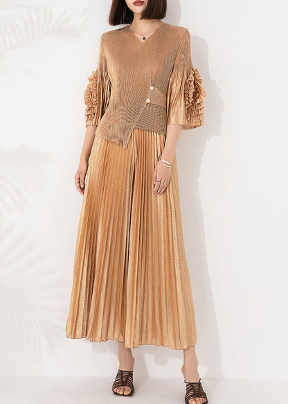 Beautifully Finished Garment in a Timeless Design