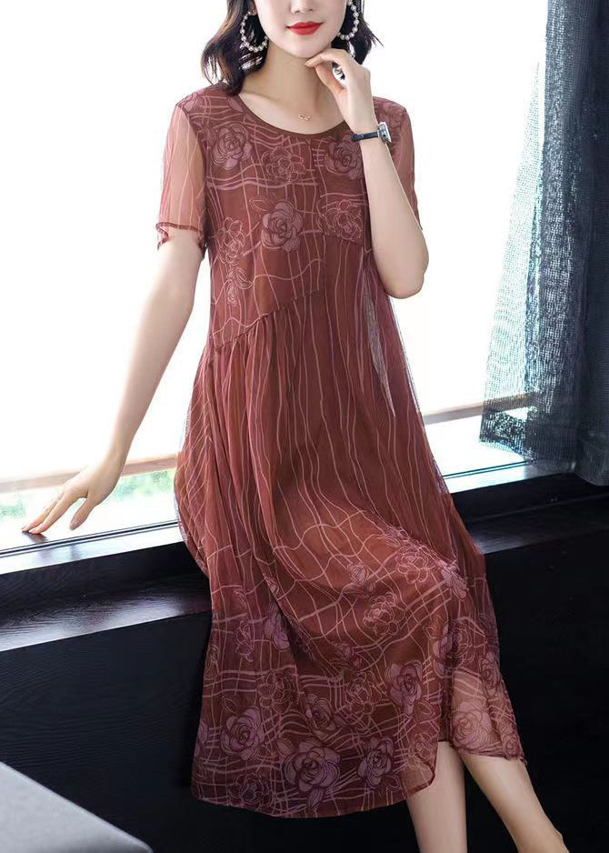 Beautifully Finished Dress in a Timeless Design