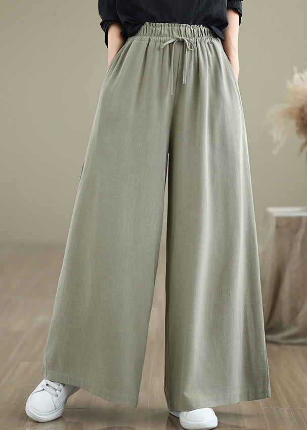 Effortlessly Elegant Pants with a Timeless Design