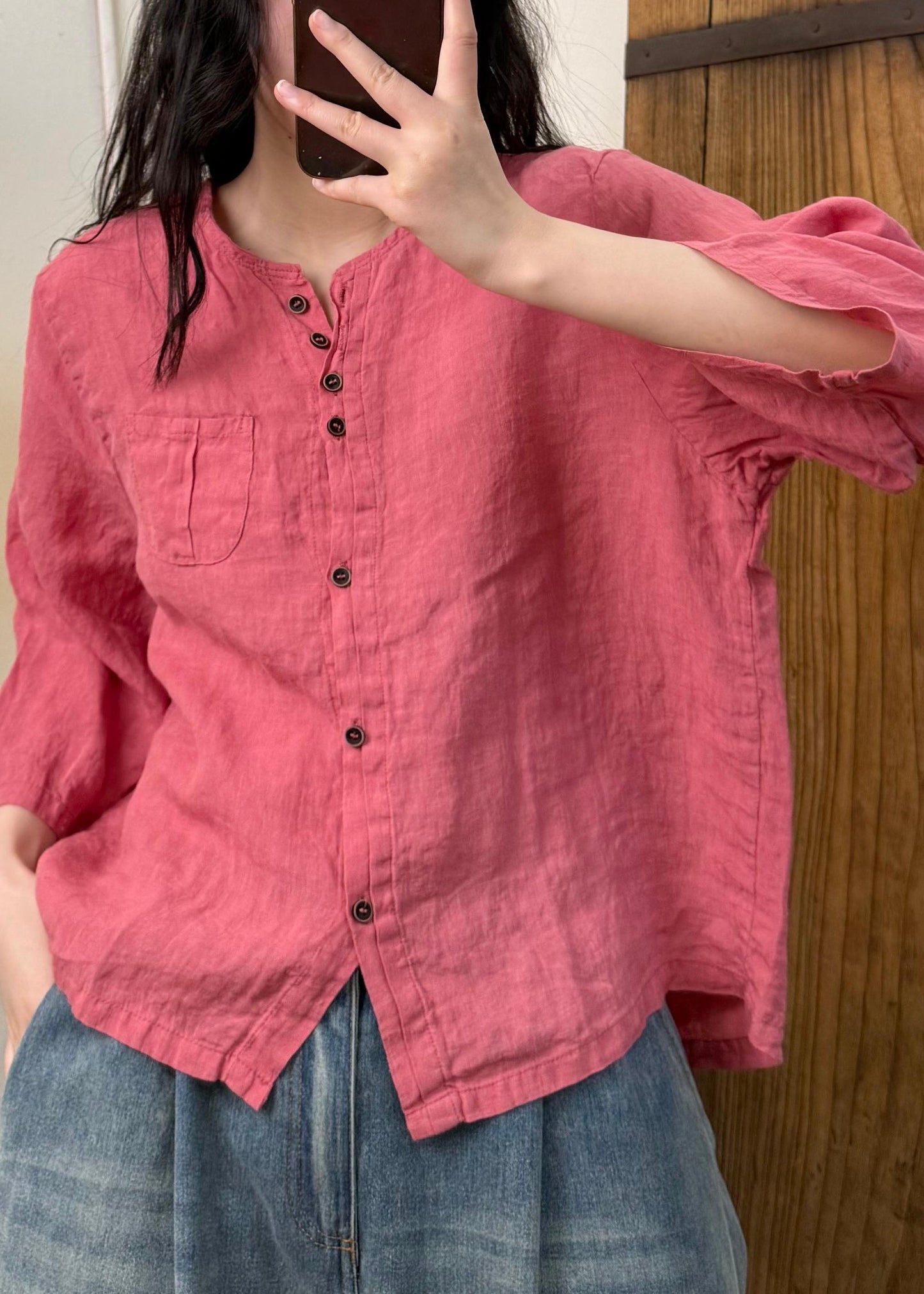 Effortlessly Elegant Blouse with a Timeless Design