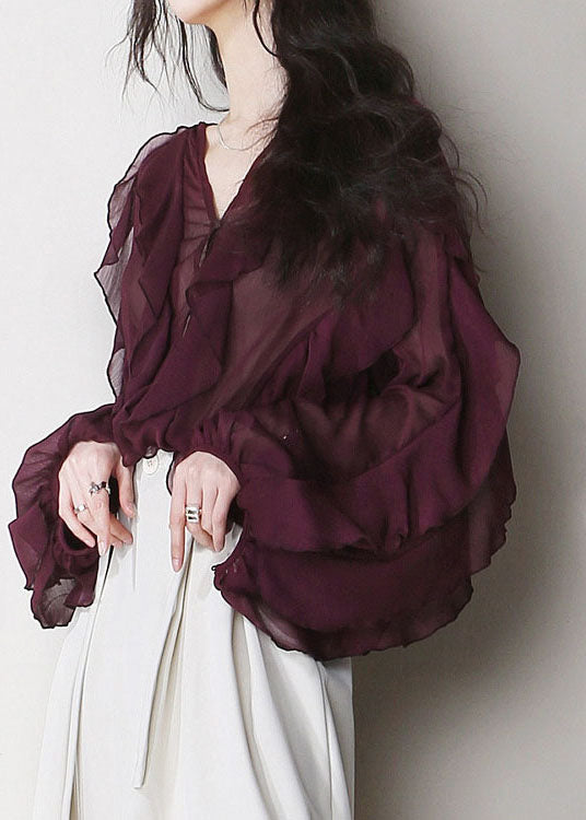Classic Vintage Blouse with a Flattering Fit