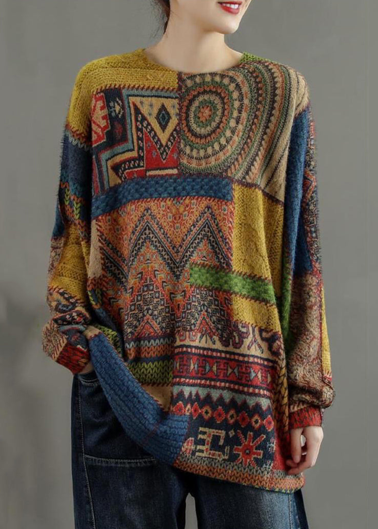 Classic Vintage Sweater with a Flattering Fit