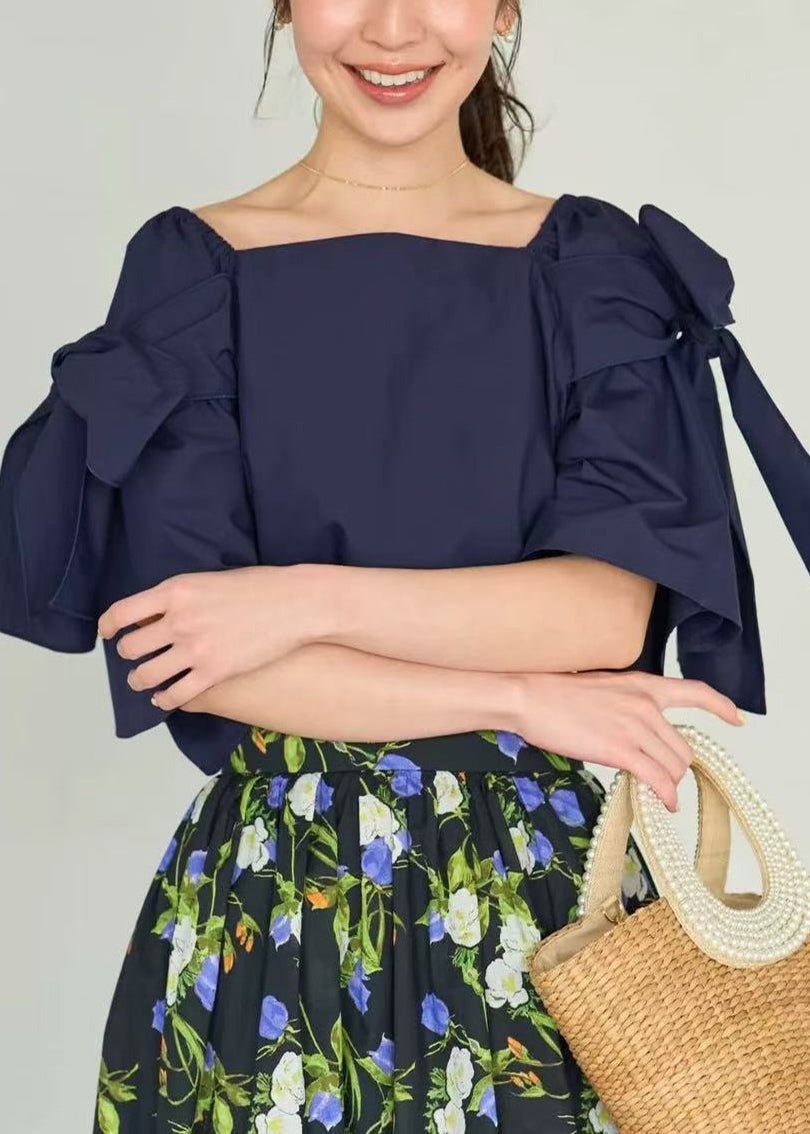 Classic Vintage Shirt with a Flattering Fit