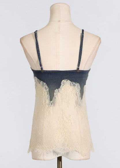 Effortlessly Elegant Garment with a Timeless Design