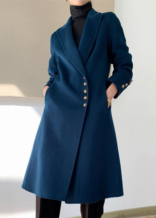 Effortlessly Elegant Coat with a Timeless Design