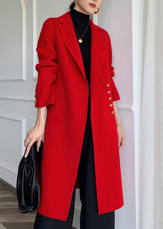 Effortlessly Elegant Coat with a Timeless Design