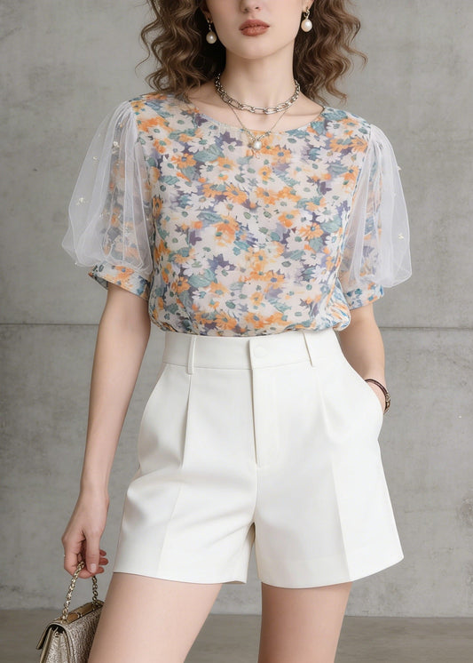 Well Tailored Top with a Graceful Silhouette