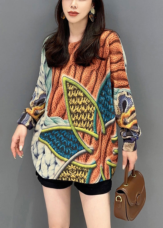 Well Tailored Top with a Graceful Silhouette