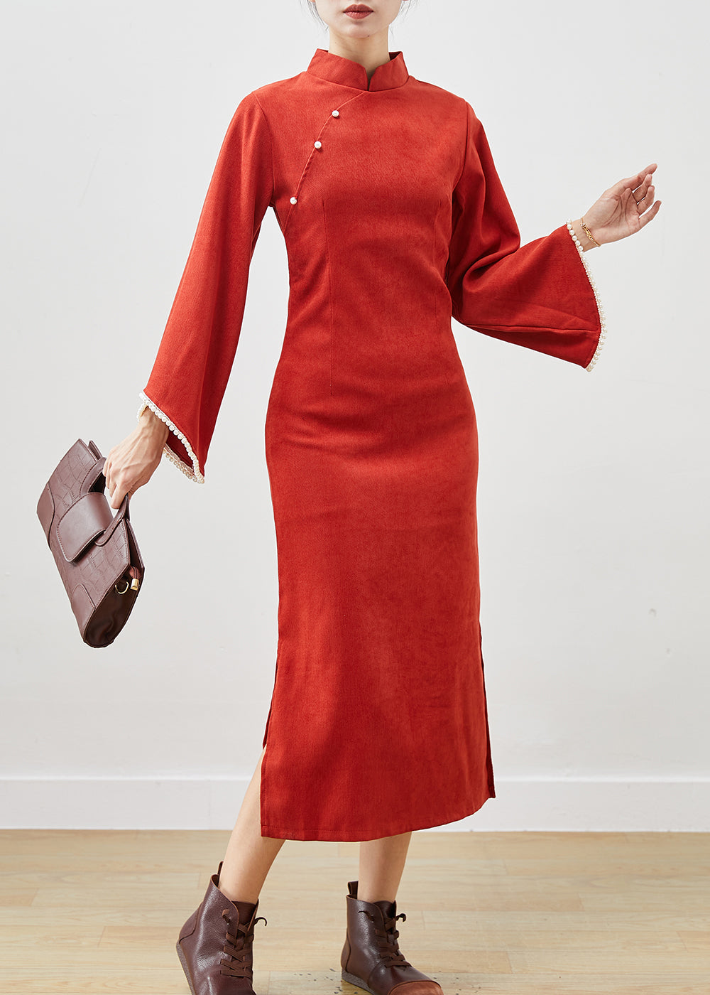 Gracefully Styled Dress for Any Occasion
