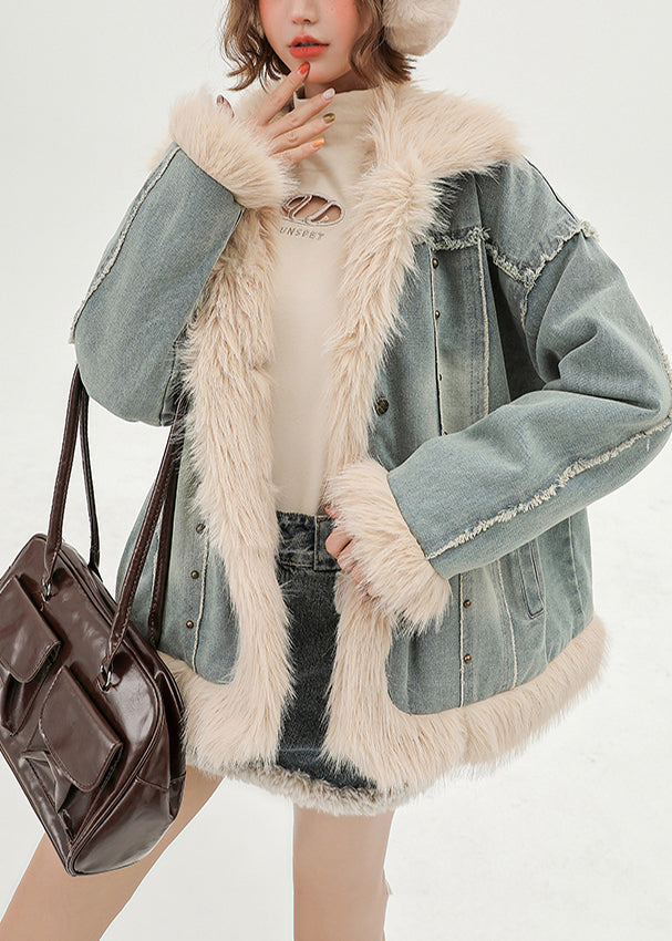 Gracefully Styled Coat for Any Occasion