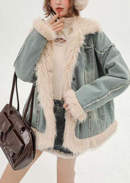 Gracefully Styled Coat for Any Occasion