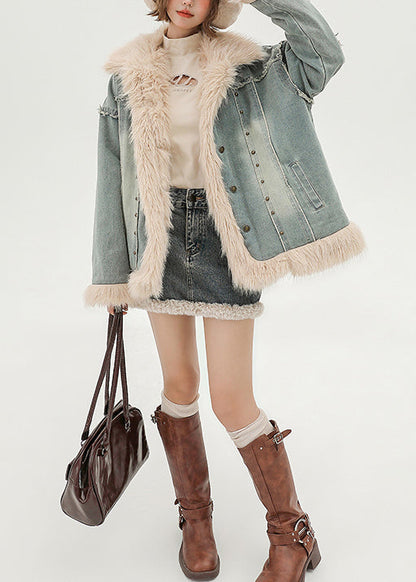 Gracefully Styled Coat for Any Occasion