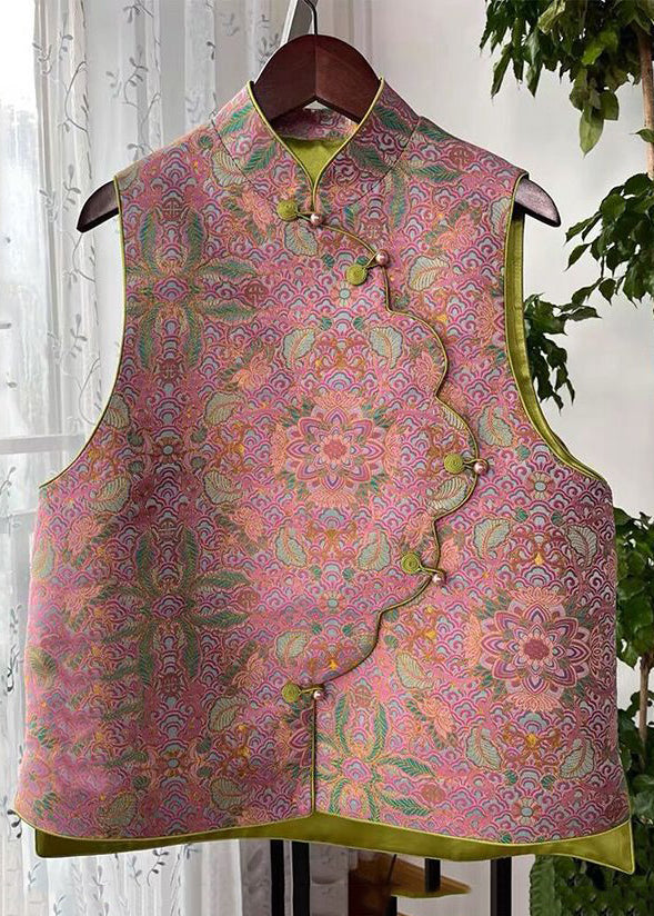 Classic Vintage Coat with a Flattering Fit