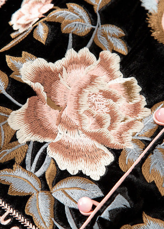 Effortlessly Elegant Coat with a Timeless Design