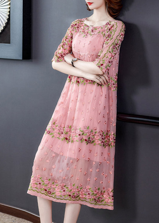 Classic Vintage Dress with a Flattering Fit