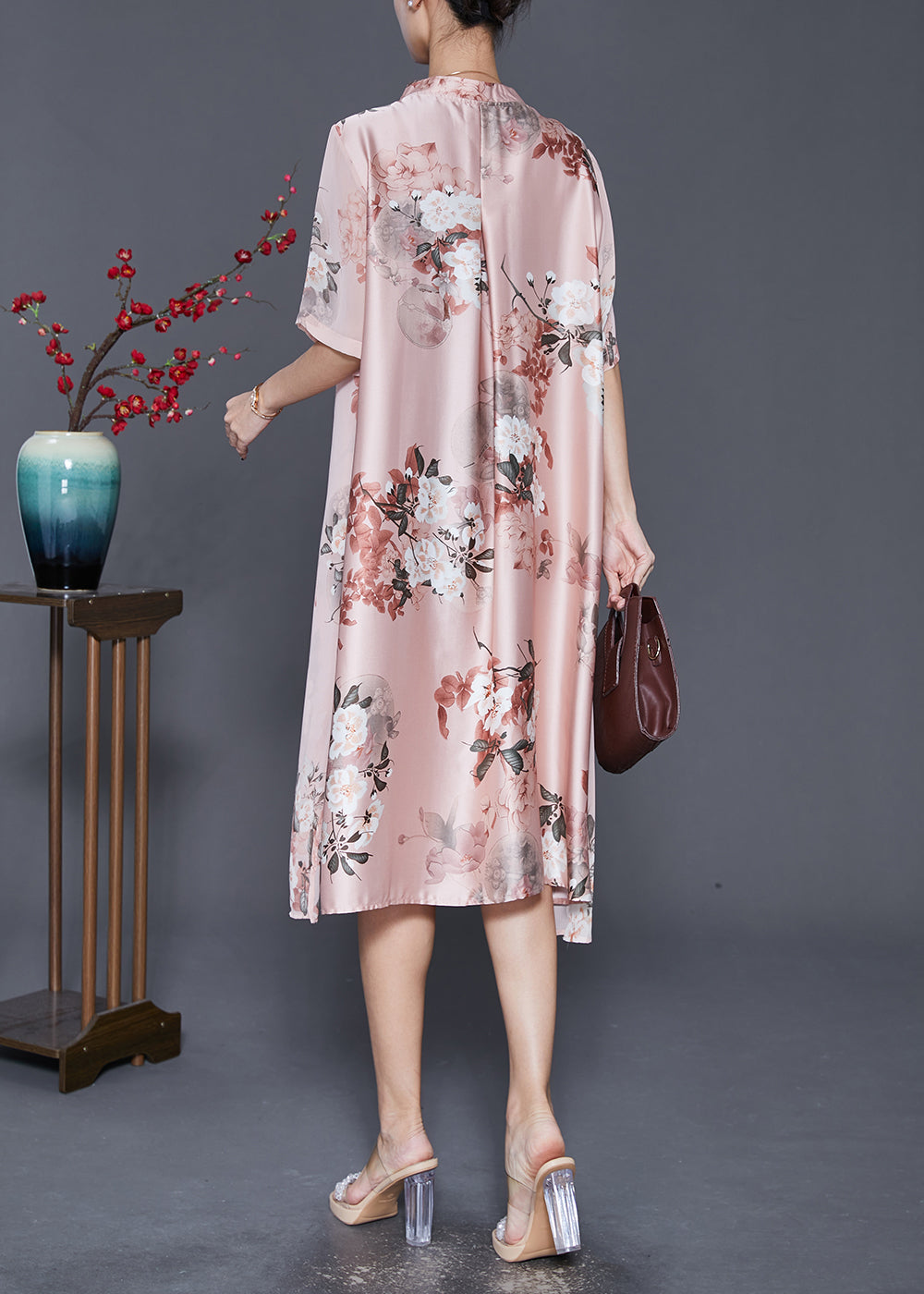 Classic Vintage Dress with a Flattering Fit