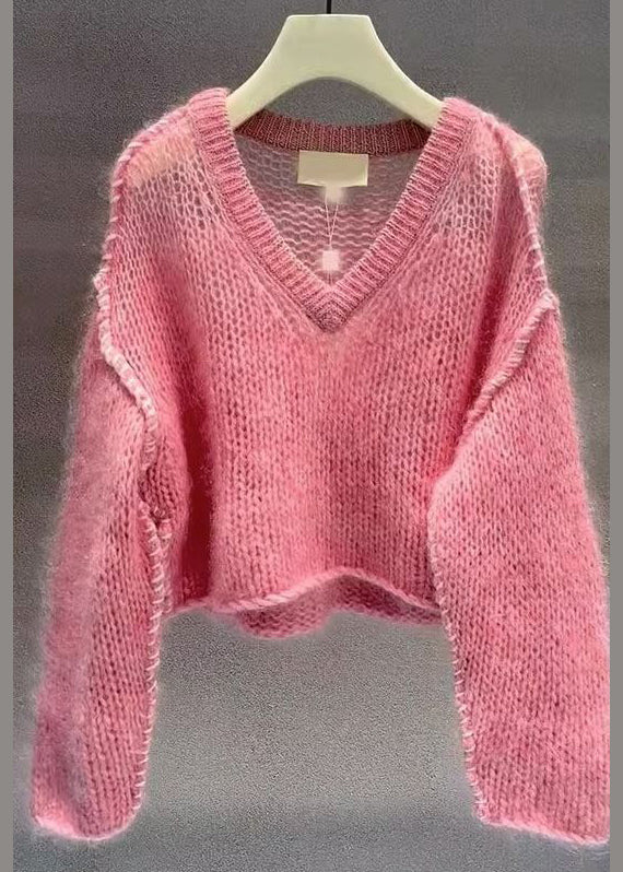 Classic Vintage Sweater with a Flattering Fit