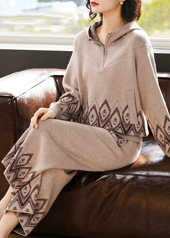 Gracefully Styled Pants for Any Occasion