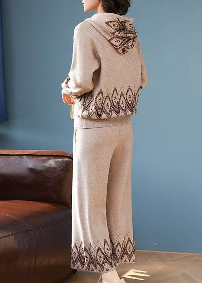 Gracefully Styled Pants for Any Occasion