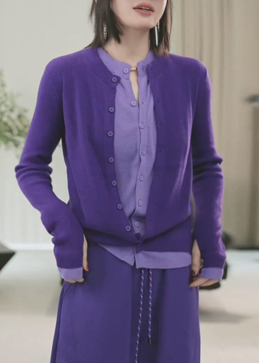 Effortlessly Elegant Sweater with a Timeless Design