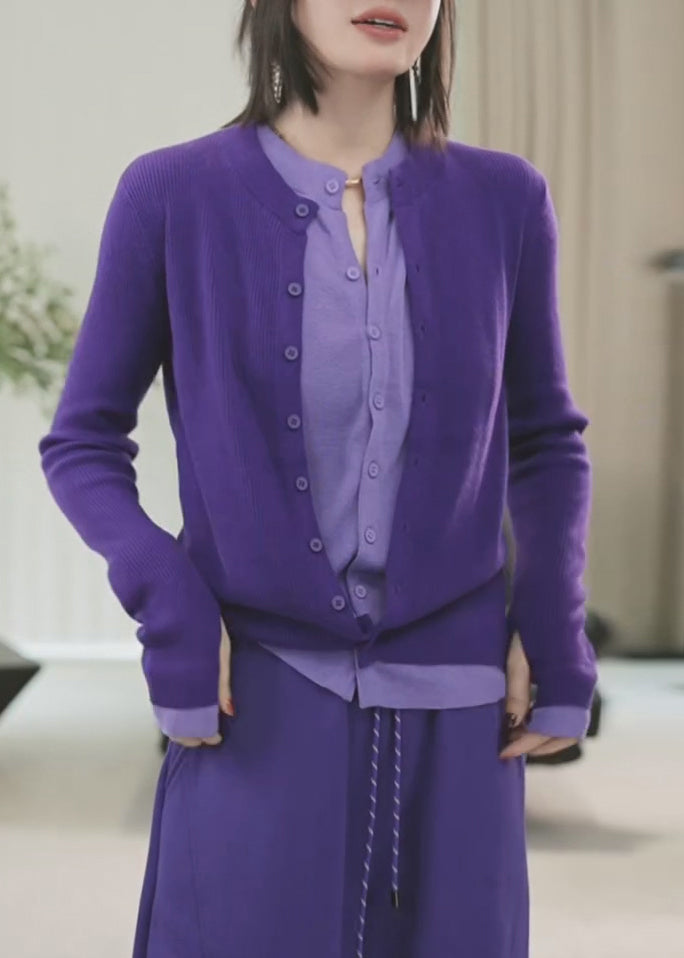 Effortlessly Elegant Sweater with a Timeless Design