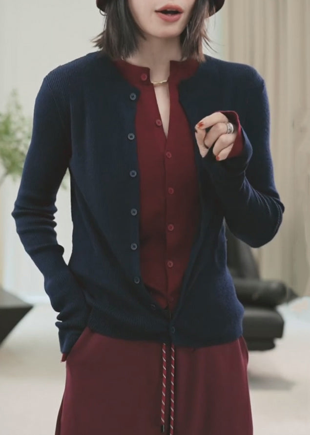 Effortlessly Elegant Sweater with a Timeless Design