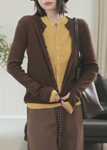 Effortlessly Elegant Sweater with a Timeless Design