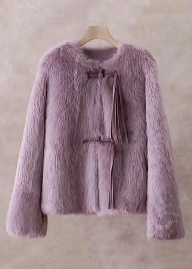 Gracefully Styled Coat for Any Occasion