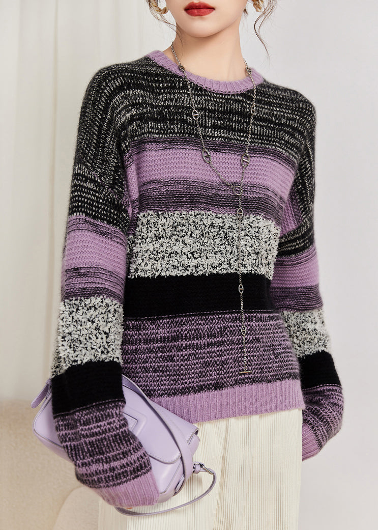 Well Tailored Sweater with a Graceful Silhouette