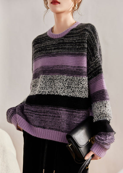 Well Tailored Sweater with a Graceful Silhouette