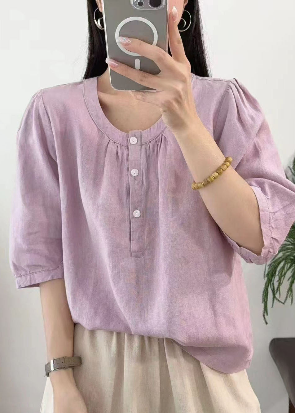 Classic Vintage Top with a Flattering Fit