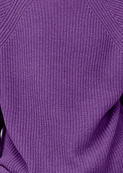 Effortlessly Elegant Sweater with a Timeless Design