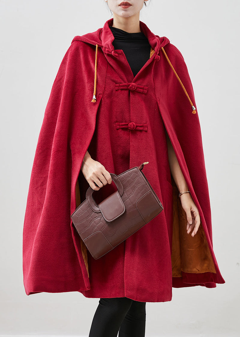Well Tailored Coat with a Graceful Silhouette