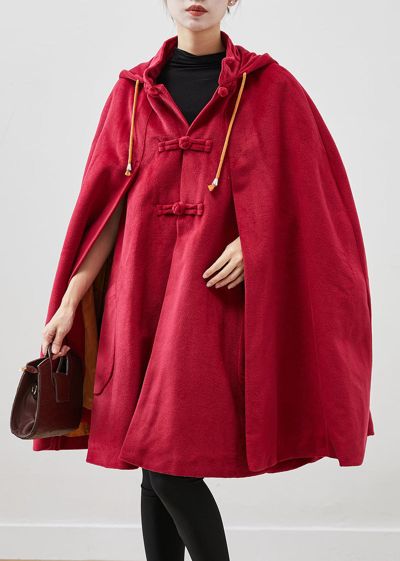 Well Tailored Coat with a Graceful Silhouette