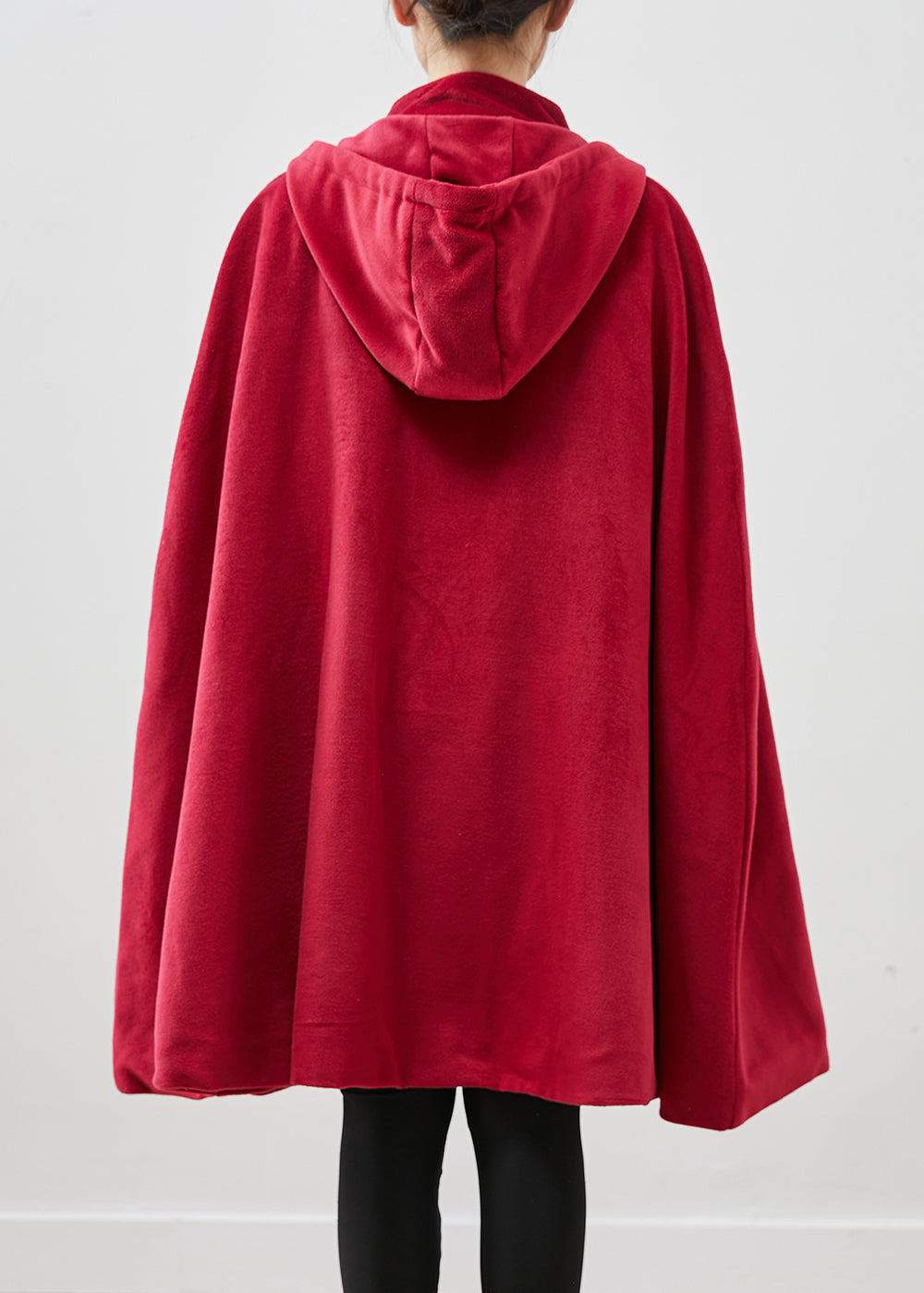 Well Tailored Coat with a Graceful Silhouette