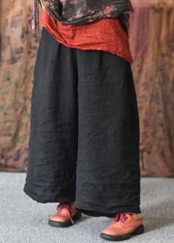 Effortlessly Elegant Pants with a Timeless Design