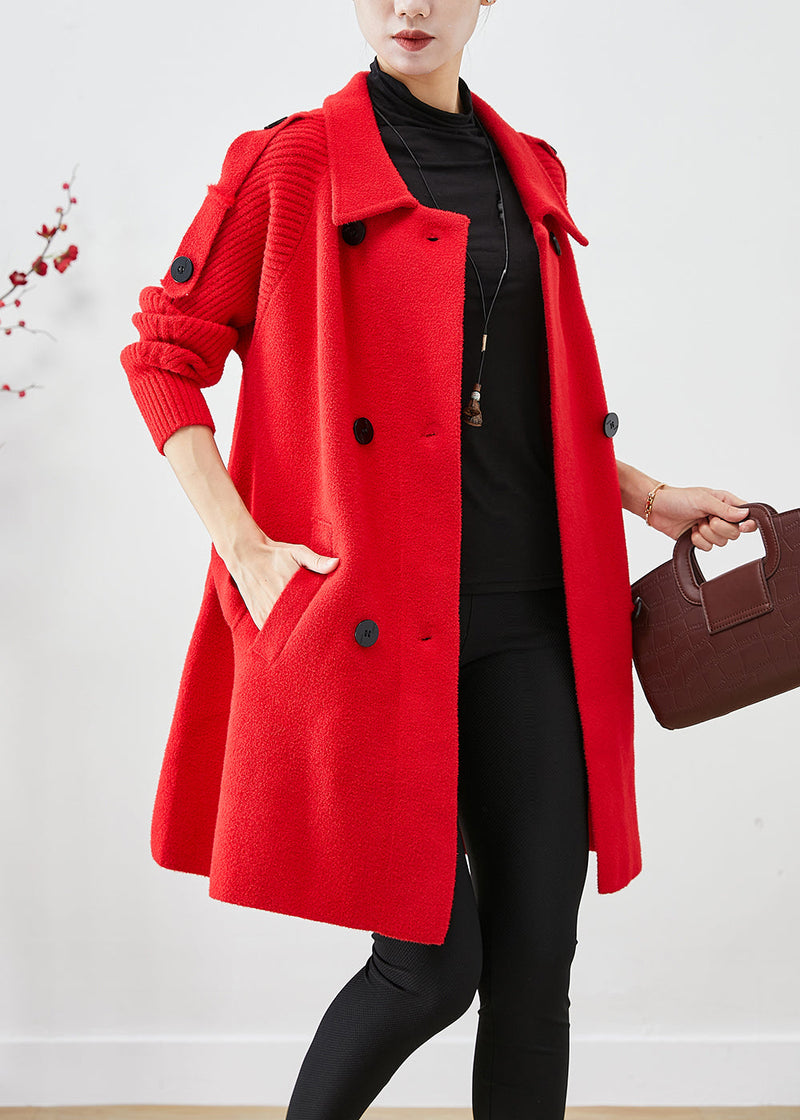 Effortlessly Elegant Coat with a Timeless Design