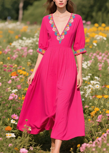 Beautifully Finished Dress in a Timeless Design