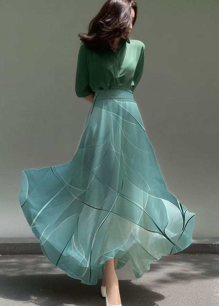 Sophisticated Garment with a Clean Classic Look