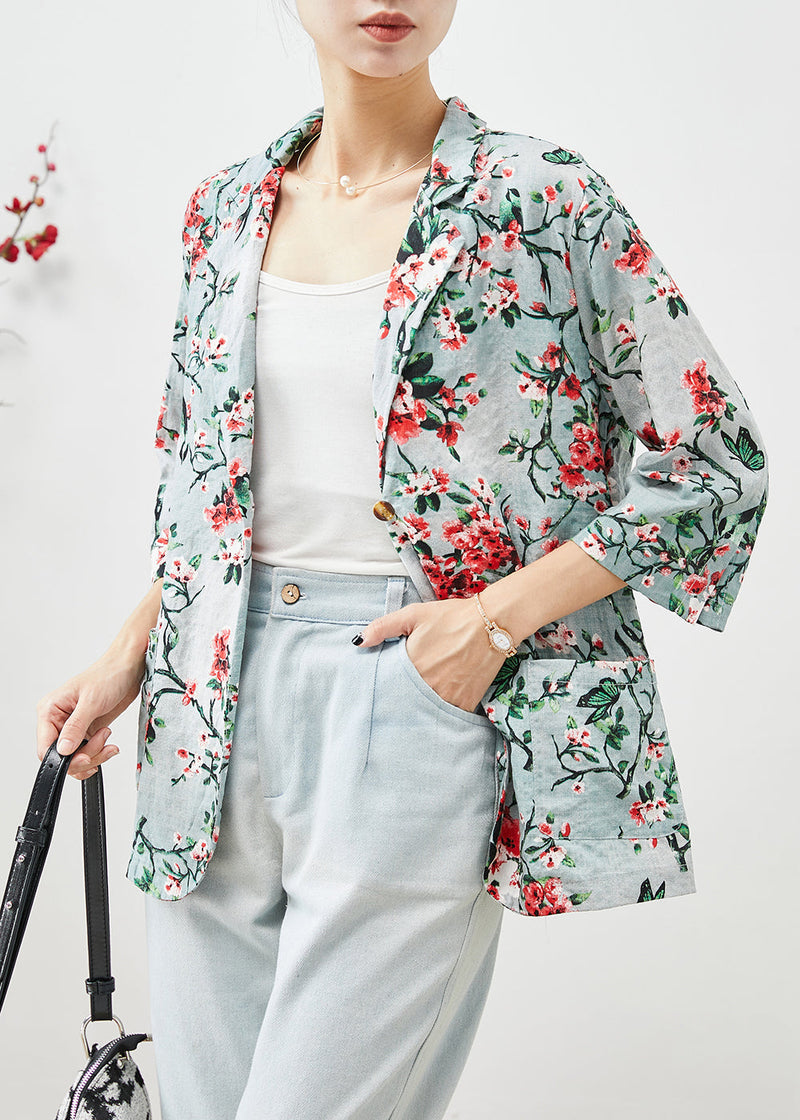 Elegantly Styled Coat for Everyday Wear