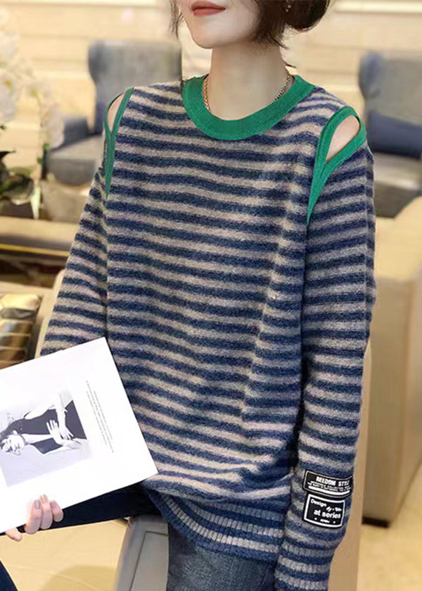 Classic Vintage Sweater with a Flattering Fit