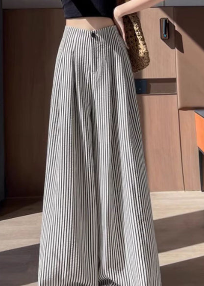 Elegantly Styled Pants for Everyday Wear