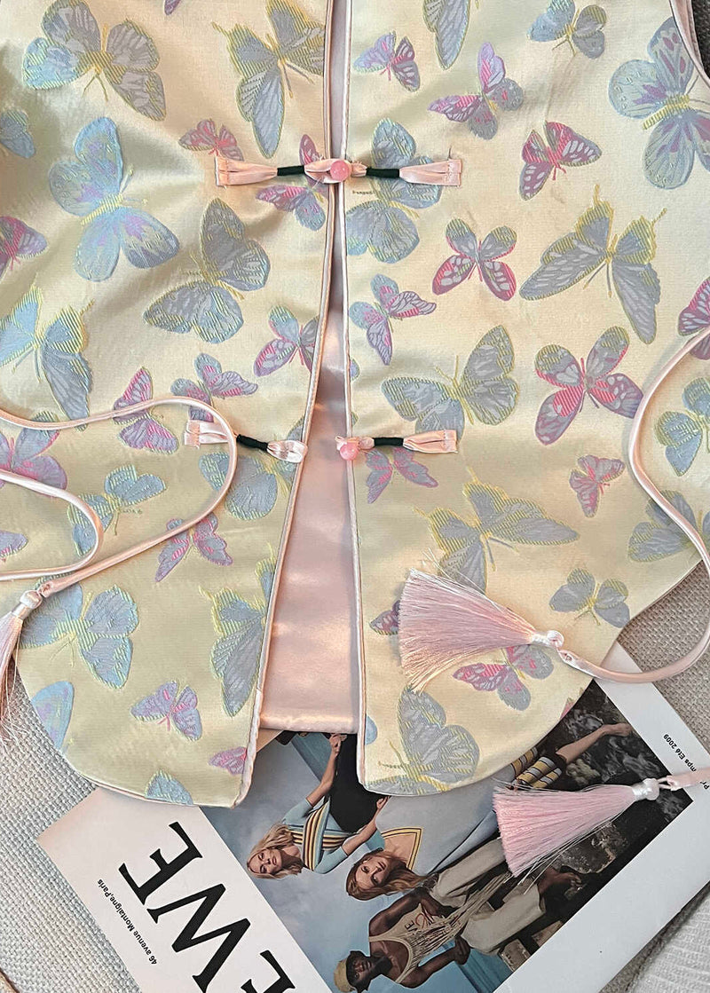 Beautifully Finished Garment in a Timeless Design