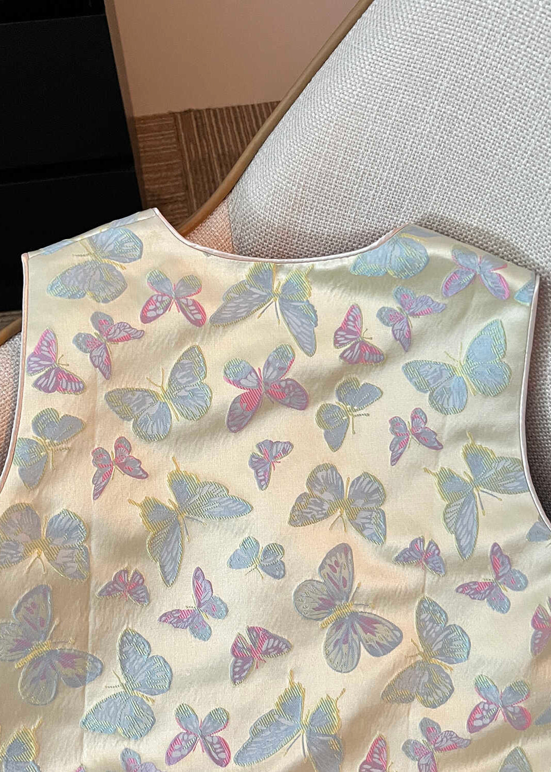Beautifully Finished Garment in a Timeless Design