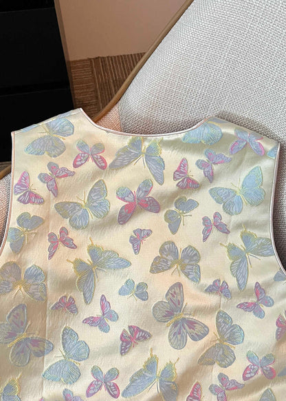 Beautifully Finished Garment in a Timeless Design