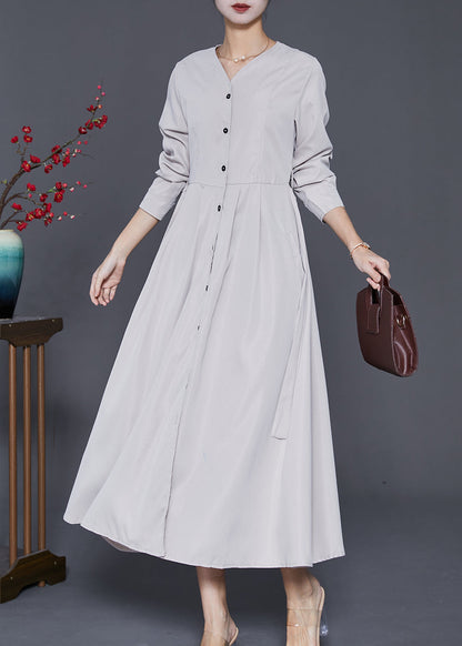 Beautifully Finished Dress in a Timeless Design