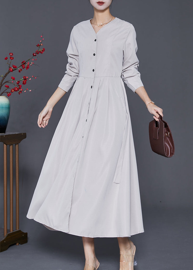 Beautifully Finished Dress in a Timeless Design