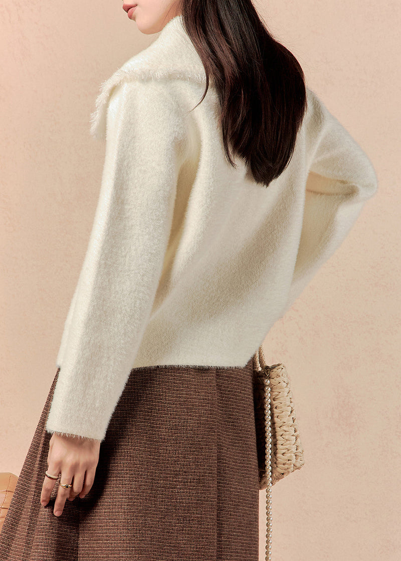 Polished Coat with an Effortless Classic Look