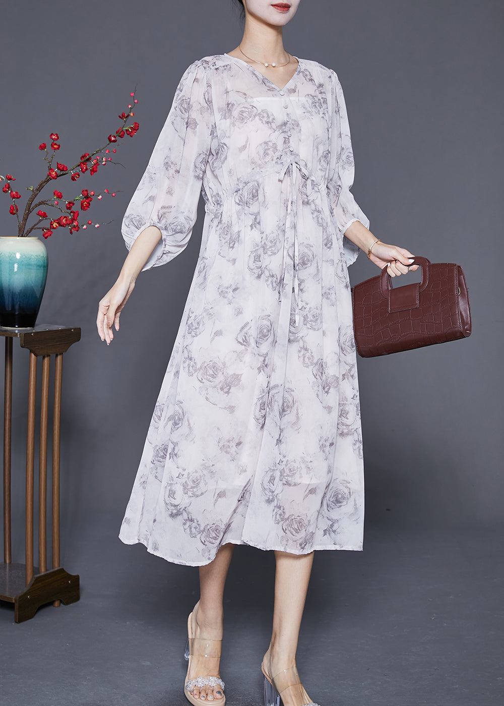 Gracefully Styled Dress for Any Occasion