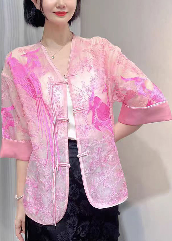 Beautifully Crafted Blouse in a Classic Style